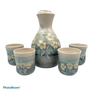 Vintage Sake Tokkuri Bottle & 4 cups TEA Studio Pottery Signed